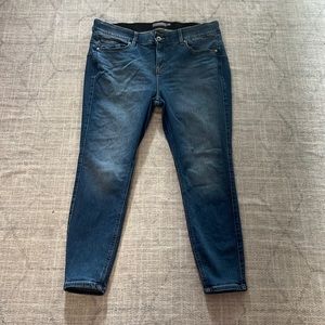 Torrid Bombshell Skinny Jeans Sz 18S